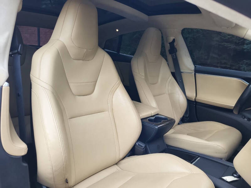 2015 Tesla Model S P85D