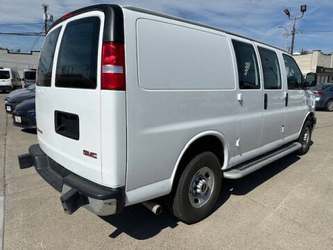2023 GMC Savana 2500