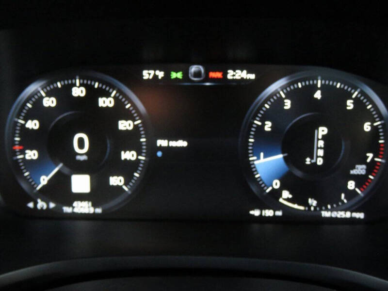 2022 Volvo V60 Cross Country T5