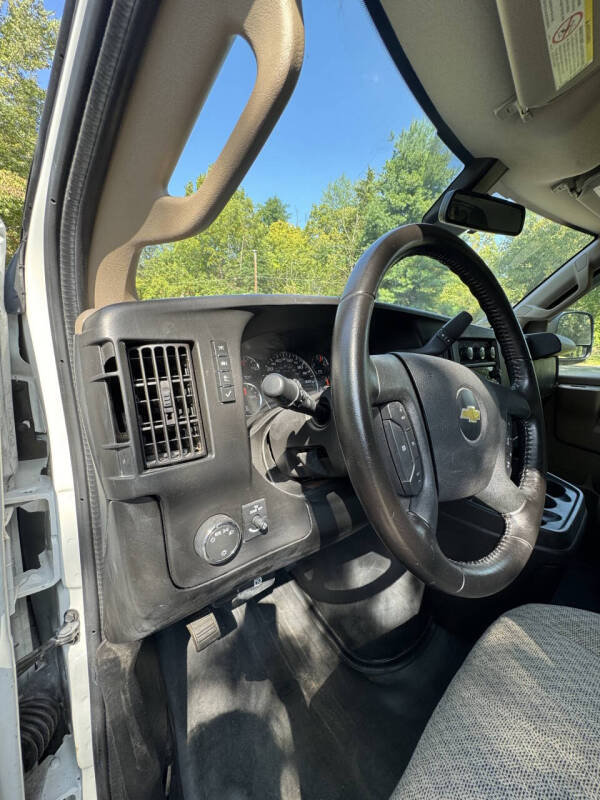 2021 Chevrolet Express 2500