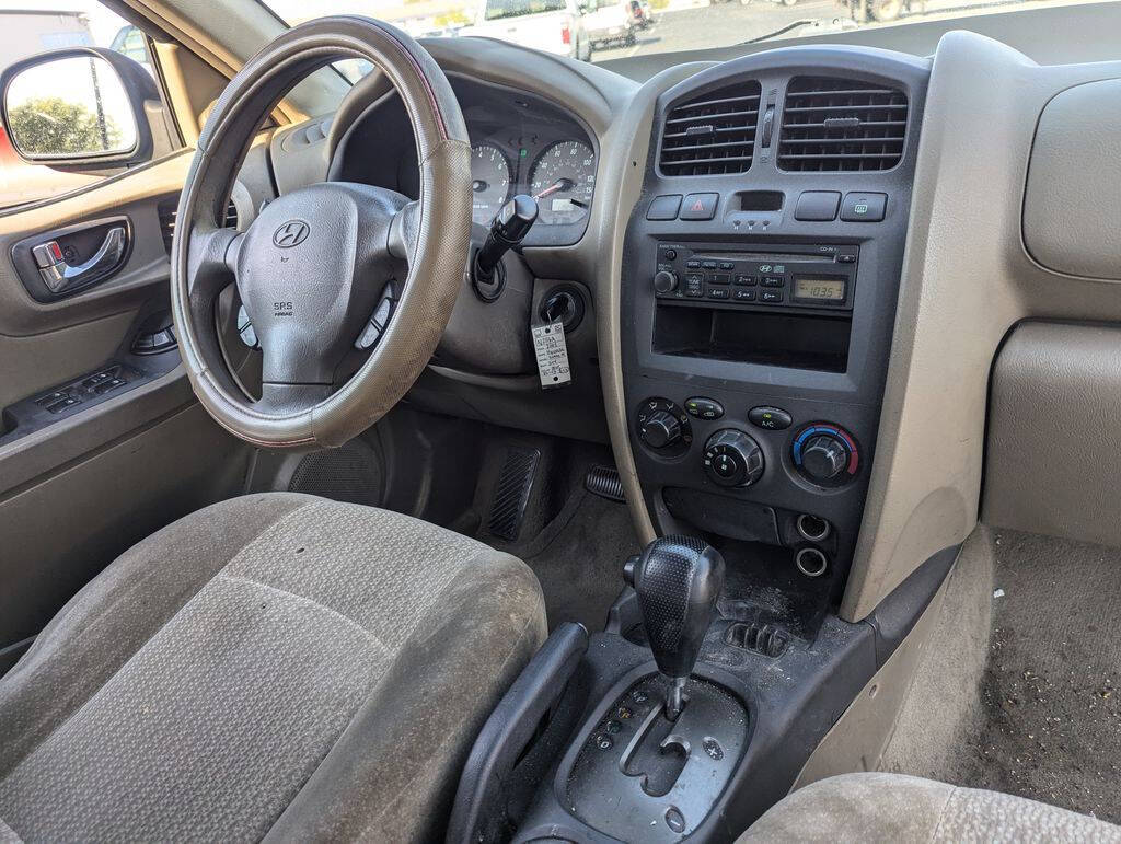 2002 Hyundai SANTA FE for sale at Axio Auto Boise in Boise, ID