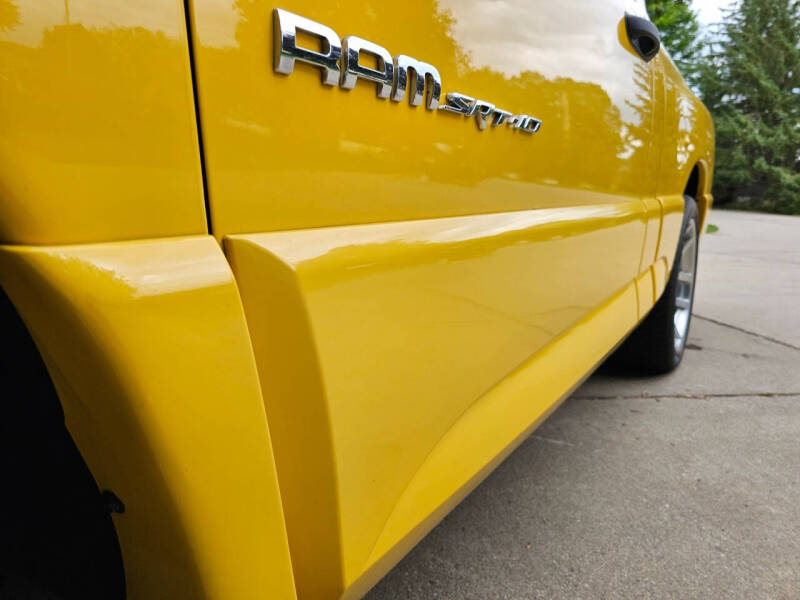 2005 Dodge Ram 1500 SRT-10