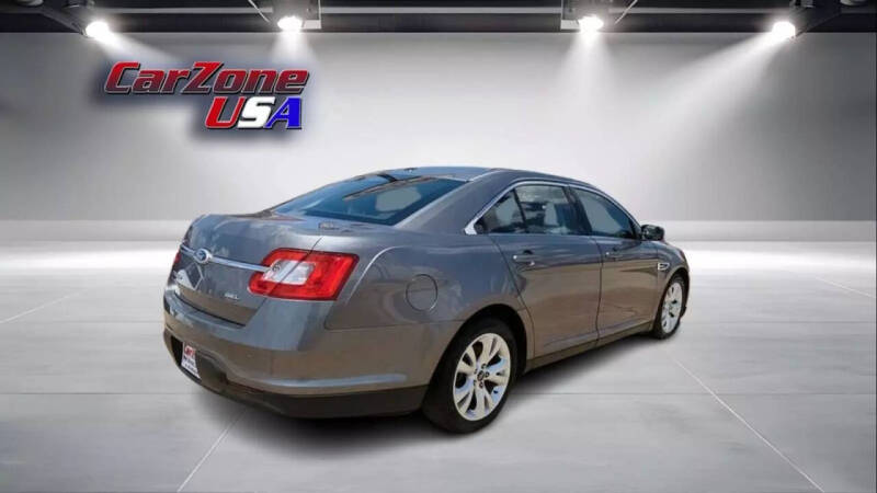 2011 Ford Taurus SEL