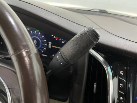 2016 Cadillac Escalade Luxury Collection