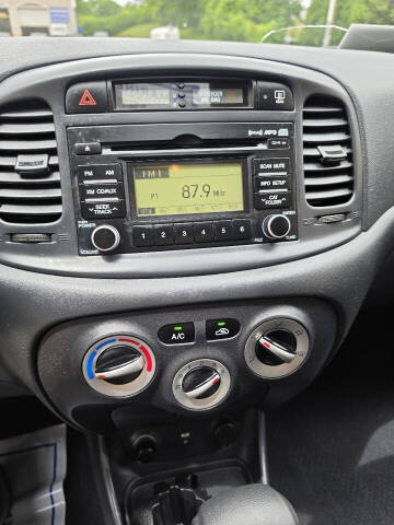 2009 Hyundai Accent GS