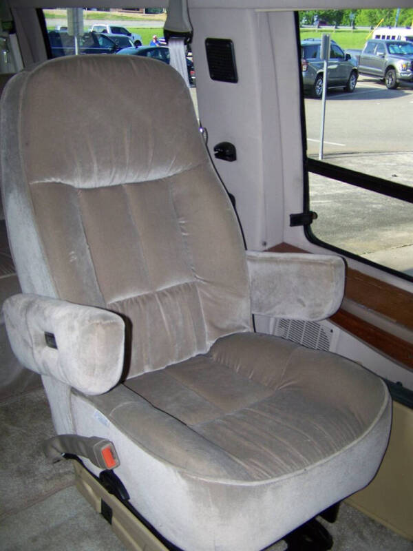 2000 Ford E-Series E-150
