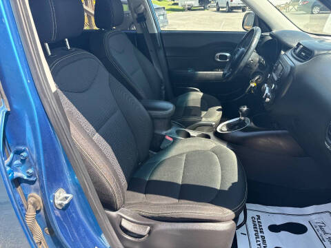 2016 Kia Soul +