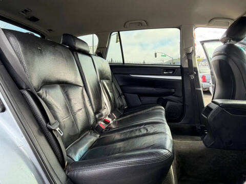 2012 Subaru Outback 2.5i Premium