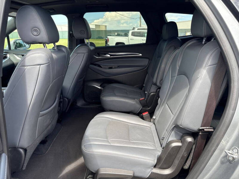 2023 Buick Enclave Essence