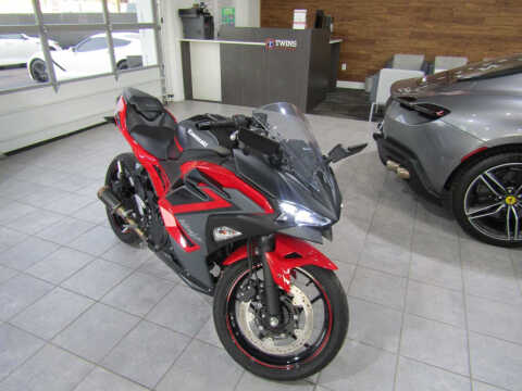 2025 Kawasaki Ninja 500