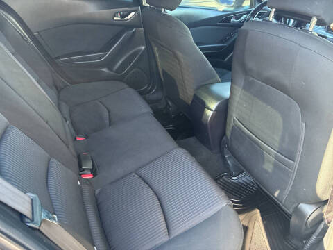 2016 Mazda MAZDA3 i Grand Touring