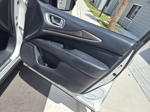 2013 Infiniti JX35