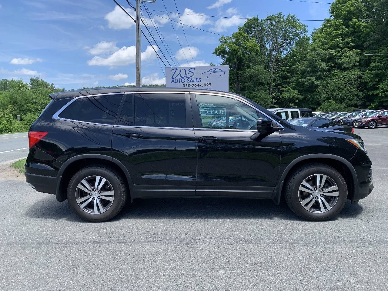 View vehicle photo 6