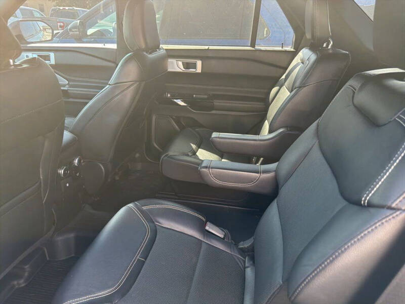 2022 Ford Explorer ST