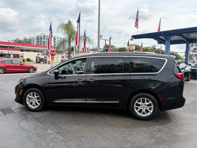 2020 Chrysler Pacifica Touring L