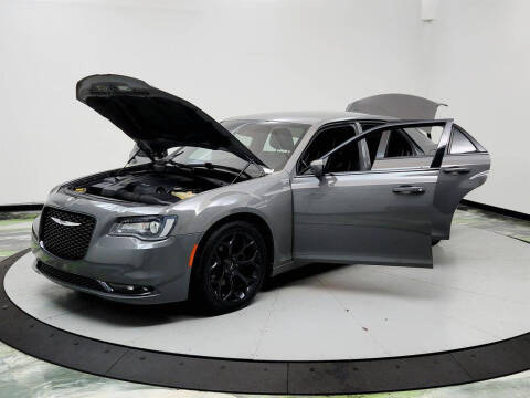 2019 Chrysler 300 S