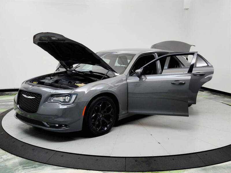 2019 Chrysler 300 S