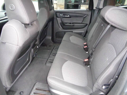 2017 Chevrolet Traverse LT