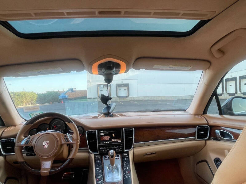 2012 Porsche Panamera Turbo