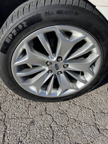 2016 Ford Taurus Limited