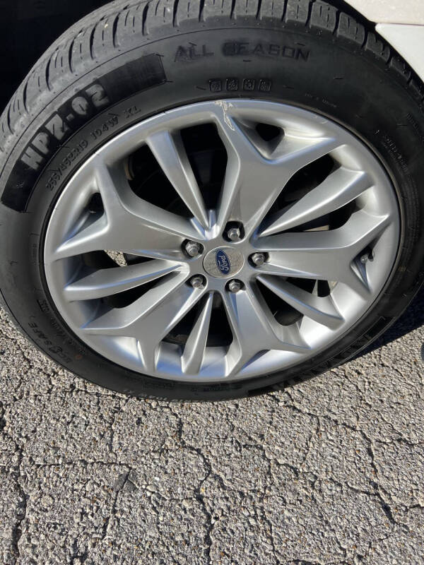 2016 Ford Taurus Limited