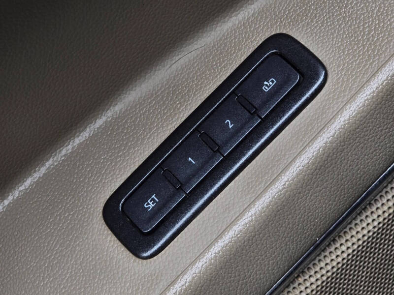 2020 GMC Yukon SLT Standard Edition