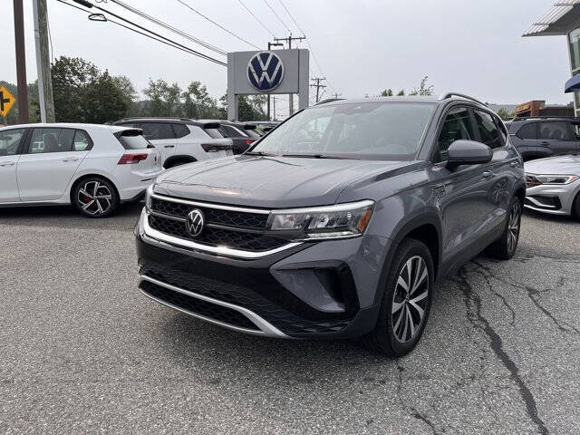 2023 Volkswagen Taos SE 4Motion