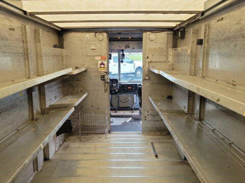 2004 Freightliner MT45 Chassis