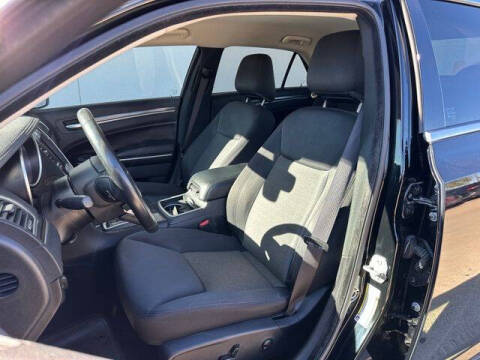 2022 Chrysler 300 Touring