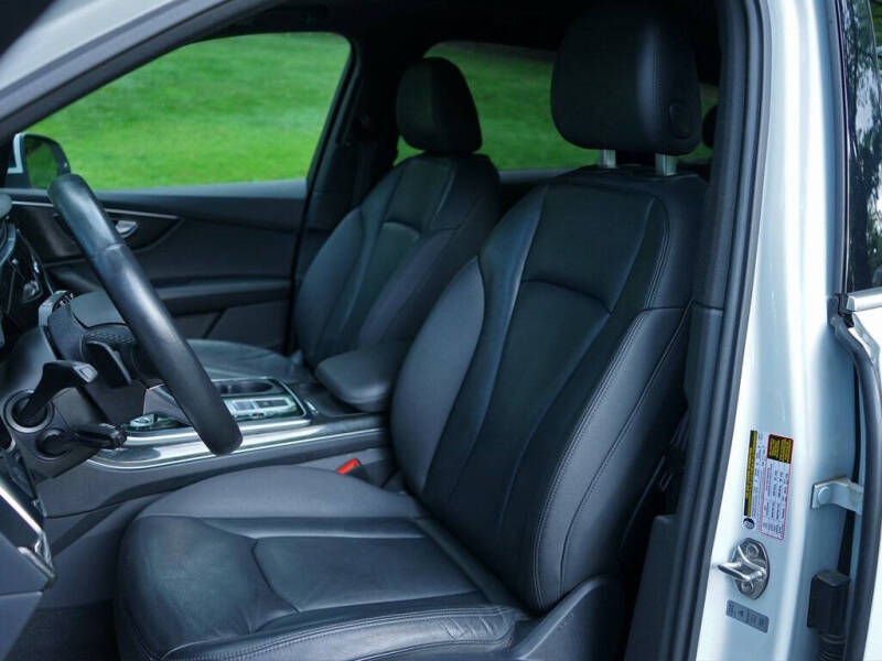 2021 Audi Q7 quattro Premium Plus 45 TFSI