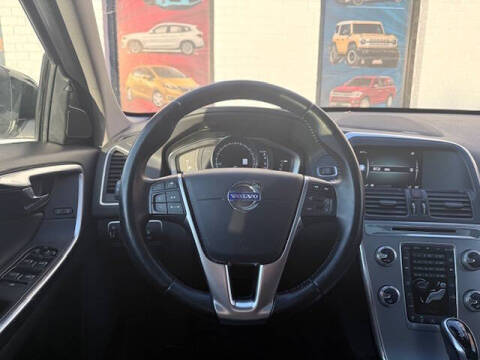 2017 Volvo XC60 T5 Dynamic