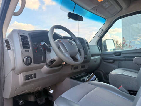 2017 Nissan NV