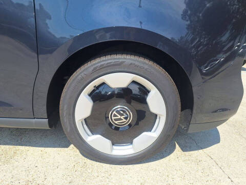 2025 Volkswagen ID. Buzz Pro S Plus 4Motion