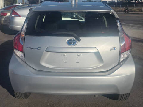 2015 Toyota Prius c Two