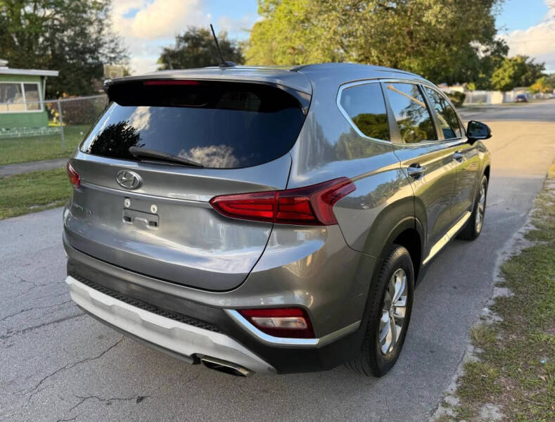2019 Hyundai Santa Fe SE 2.4L