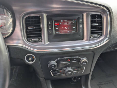 2017 Dodge Charger SE
