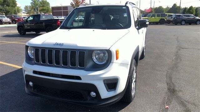 Used 2022 Jeep Renegade Limited with VIN ZACNJDD19NPN55668 for sale in North Olmsted, OH