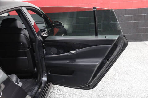 2013 BMW 5 Series 550i xDrive Gran Turismo