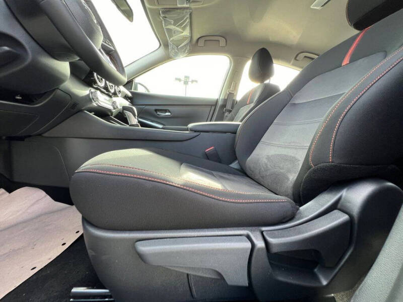 2025 Nissan Sentra SR