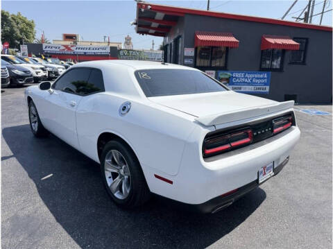 2019 Dodge Challenger SXT
