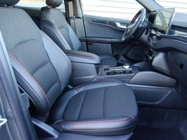2026 Ford Escape ST-Line Elite