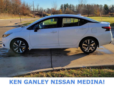 2022 Nissan Versa SR