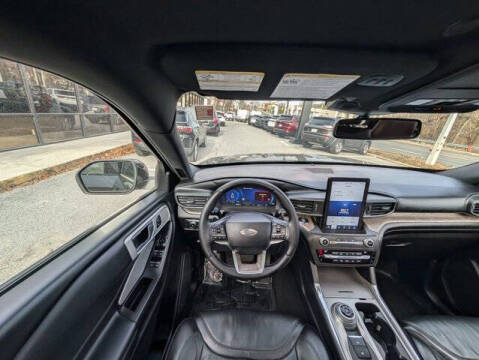 2020 Ford Explorer Platinum