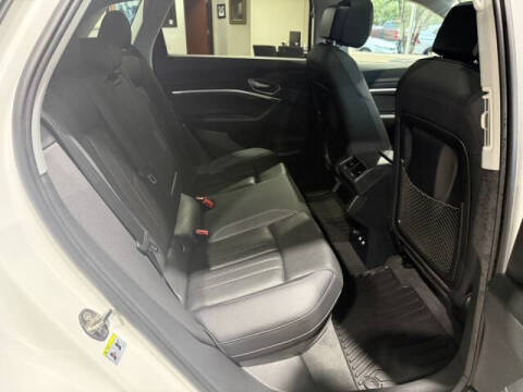 2019 Audi e-tron quattro Premium Plus