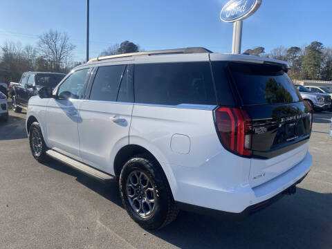 2025 Ford Expedition Active