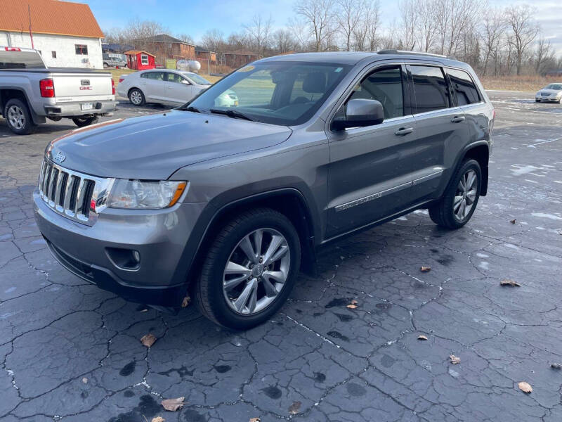 2013 Jeep Grand Cherokee Laredo photo 3