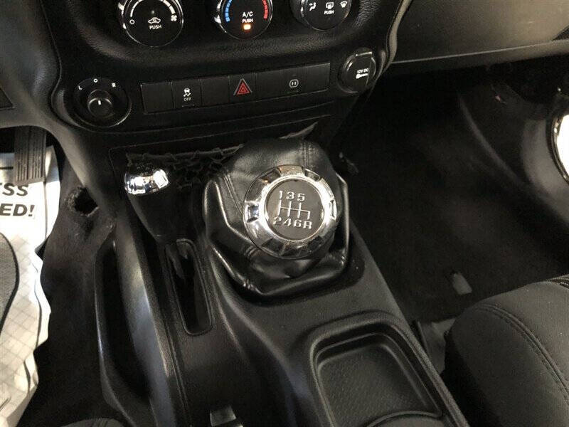 2011 Jeep Wrangler Unlimited Sahara