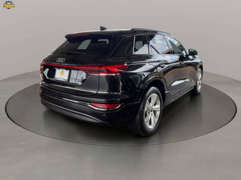 2025 Audi Q6 e-tron Premium