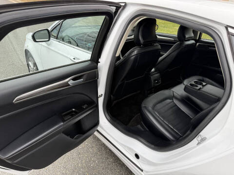 2017 Ford Fusion Hybrid SE