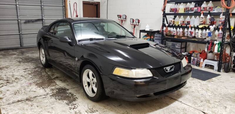 1999 Ford Mustang for sale at MEDINA WHOLESALE LLC in Wadsworth OH